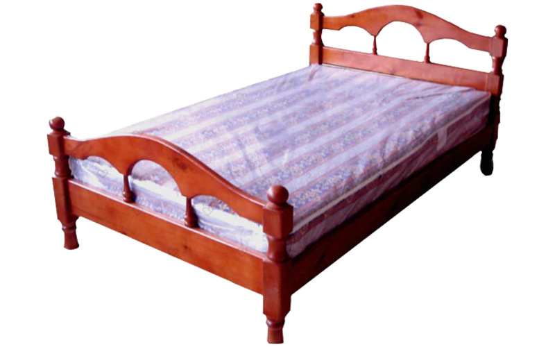 деревянная кровать Соня